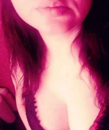 Я опытная индивидуалка, которая знает, как удовлетворить самые скрытые желания. Мои услуги – настоящий рай для тебя 💫
✨ Я с радостью помогу расслабиться после напряженного рабочего дня или подарю незабываемый вечер в Москве. Со мной ты откроешь новые грани удовольствия и насладишься всеми прелестями, которые только можно представить. Фото в моем профиле – подтверждение моей красоты и сексуальности 🔥
Также, у меня имеются отличные отзывы о моей работе, которые говорят обо всех моих способностях и внимании к клиентам. Живу я в Москве, и рада принять тебя в своей уютной обитель 🌟
Доверься моим нежным рукам и приготовься к незабываемым ощущениям. Я готова подарить тебе незабываемые мгновения и исполнить все самые сокровенные фантазии 💋 10330, 37 лет